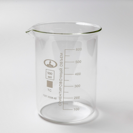 СТАКАН 600 МЛ, НИЗК.ФОРМА, BORO 3.3, С БЕЛОЙ ГРАДУИРОВКОЙ И НОСИКОМ, ISO, 229.202.09
